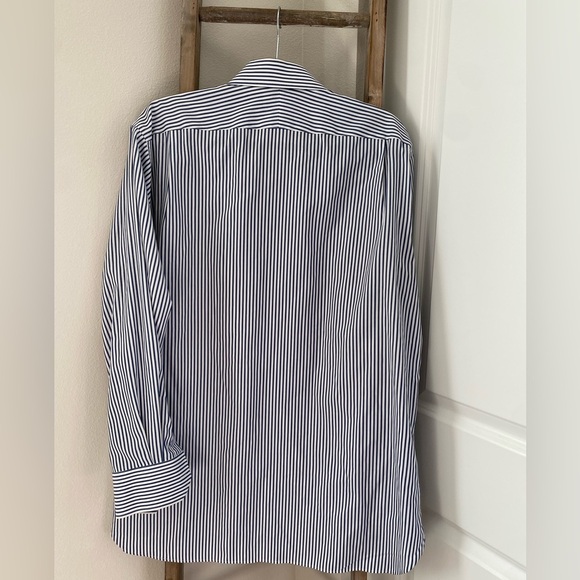 John W Nordstrom - Traditional Fit Non-Iron 100% Cotton Classic Striped Shirt - Picture 4 of 4